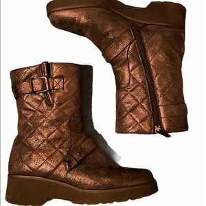 Anyi Lu Quilted Metallic Black Motorcycle Boots